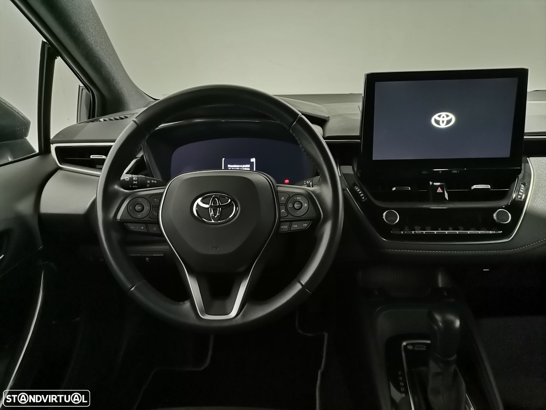 Toyota Corolla 1.8 Hybrid Comfort Plus - 9