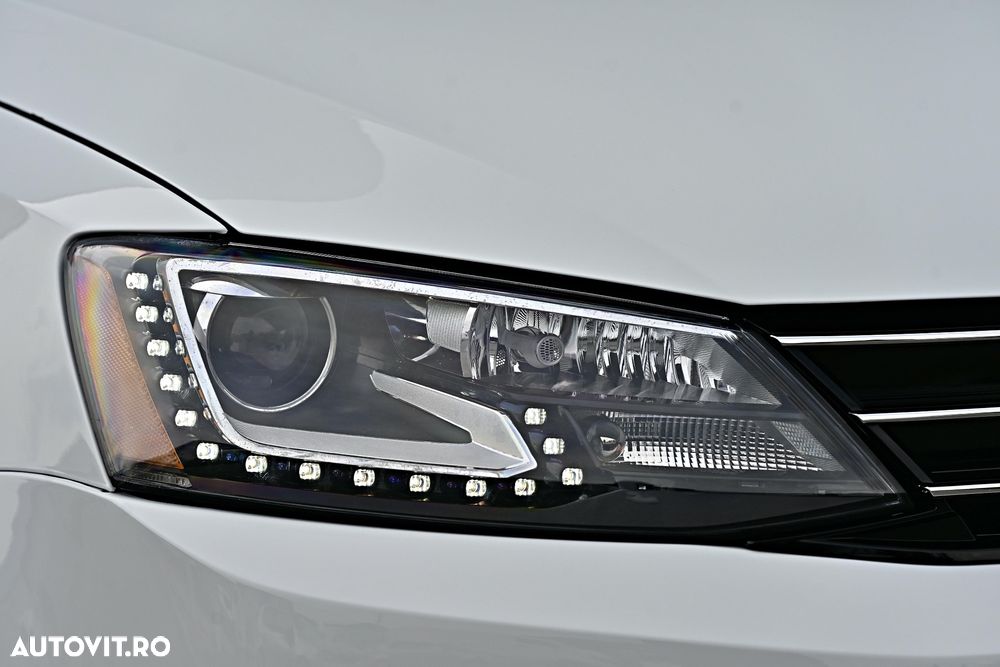 Volkswagen Jetta - 9