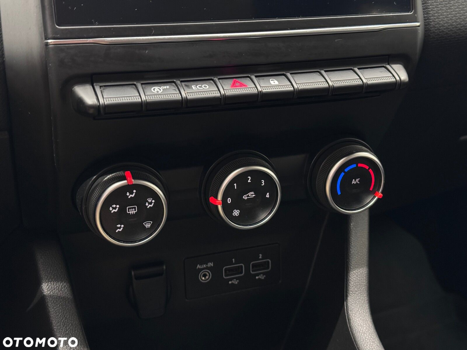 Renault Clio - 26