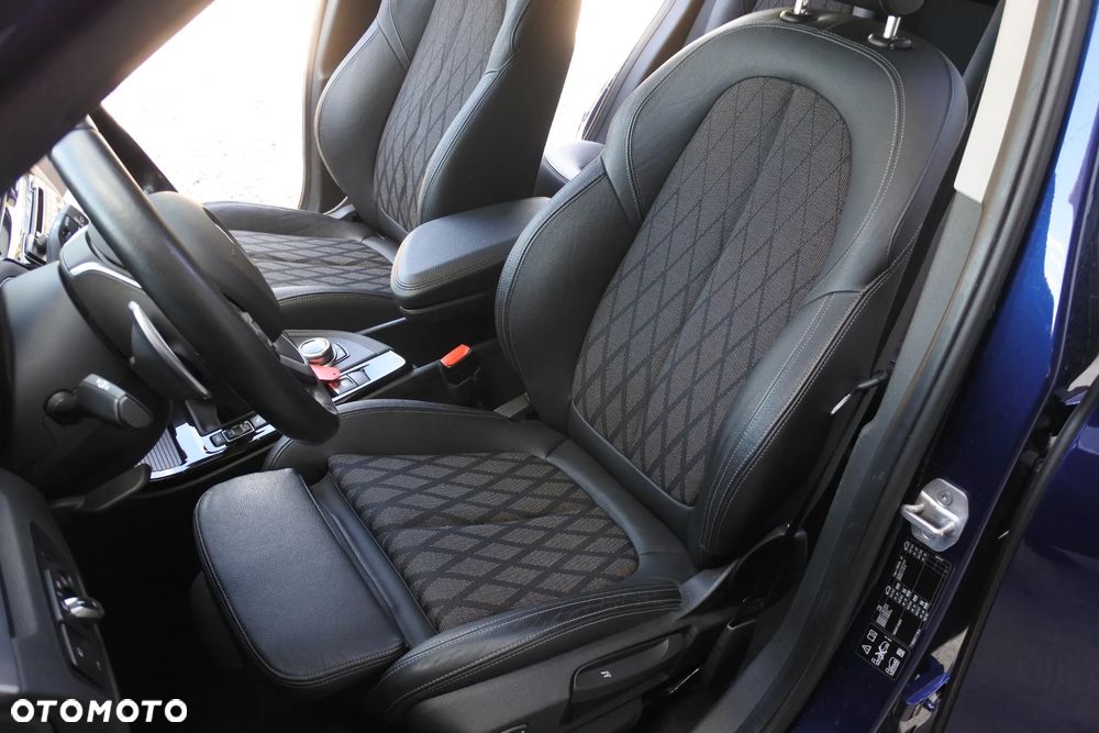 BMW X1 xDrive18d Sport Line sport - 12