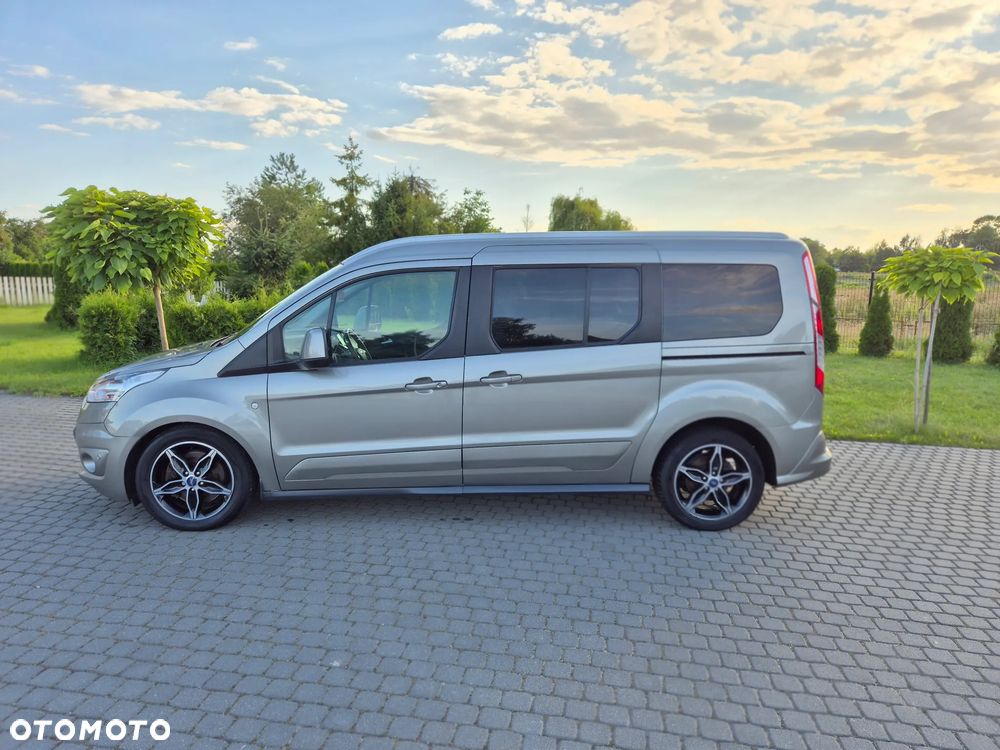 Ford Tourneo Connect Grand - 14