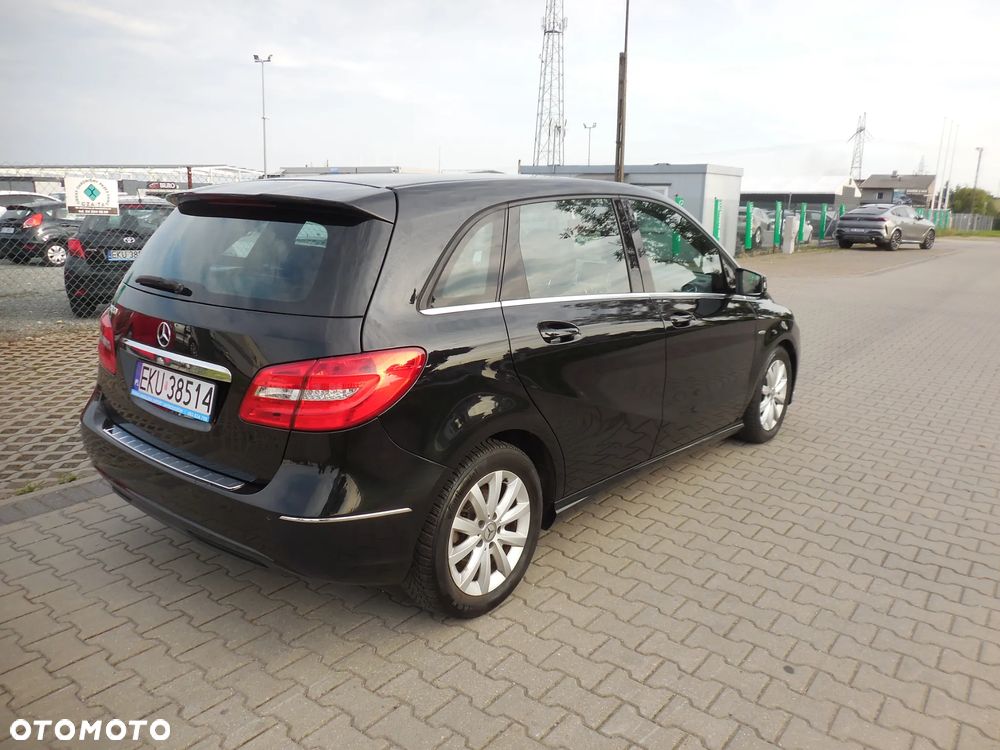 Mercedes-Benz Klasa B 180 BlueEFFICIENCY Edition - 8