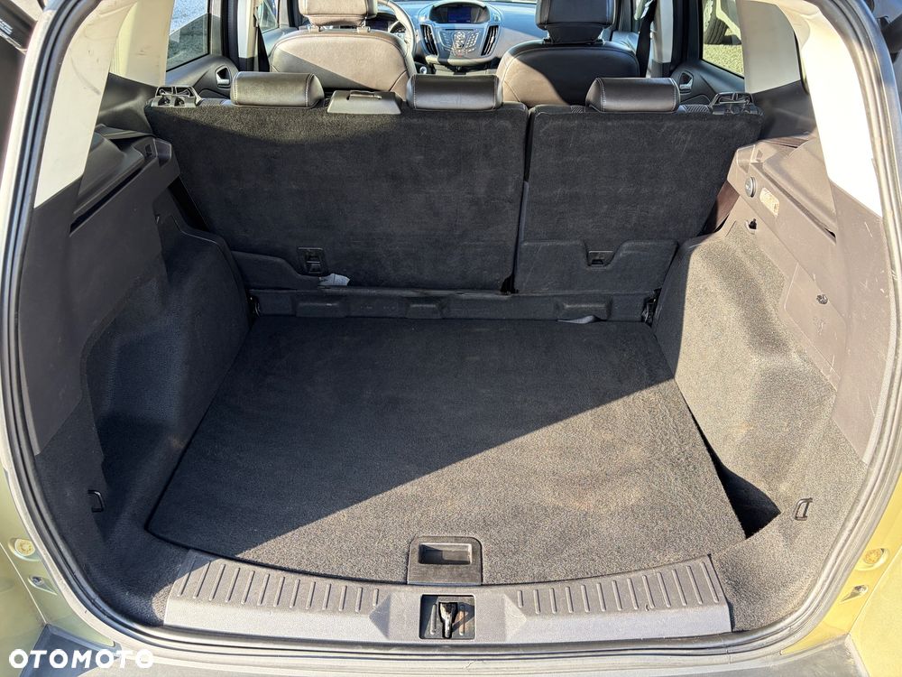 Ford Kuga 2.0 TDCi 2x4 Titanium - 11