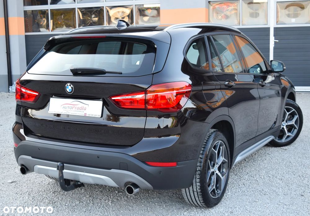BMW X1 xDrive20d xLine - 12