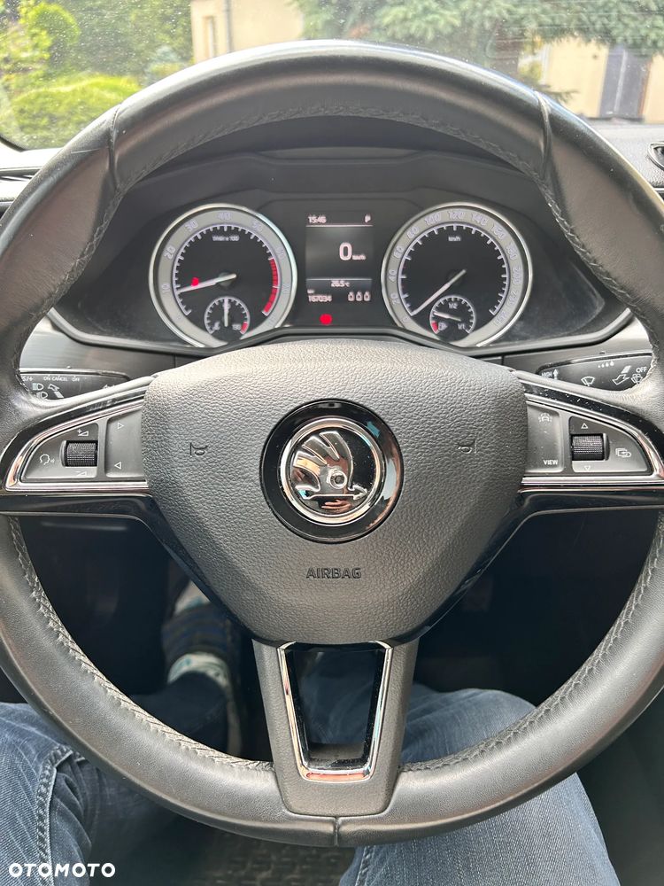 Skoda Superb 2.0 TSI Ambition DSG - 16