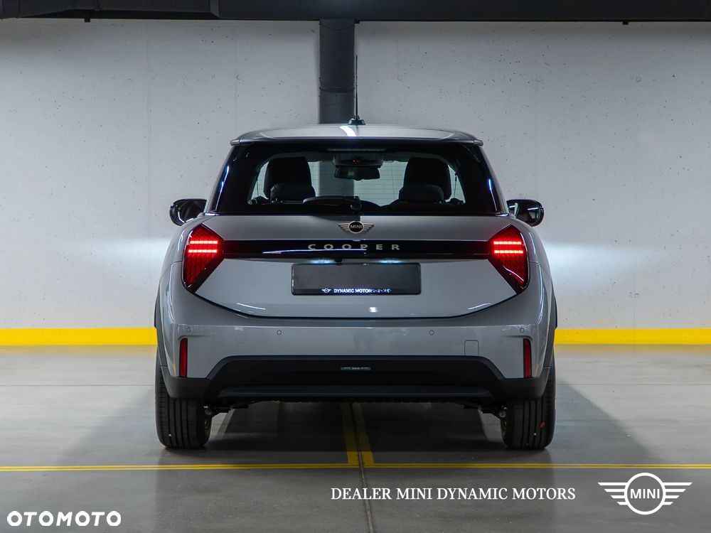 MINI Cooper C Essential Trim - 6