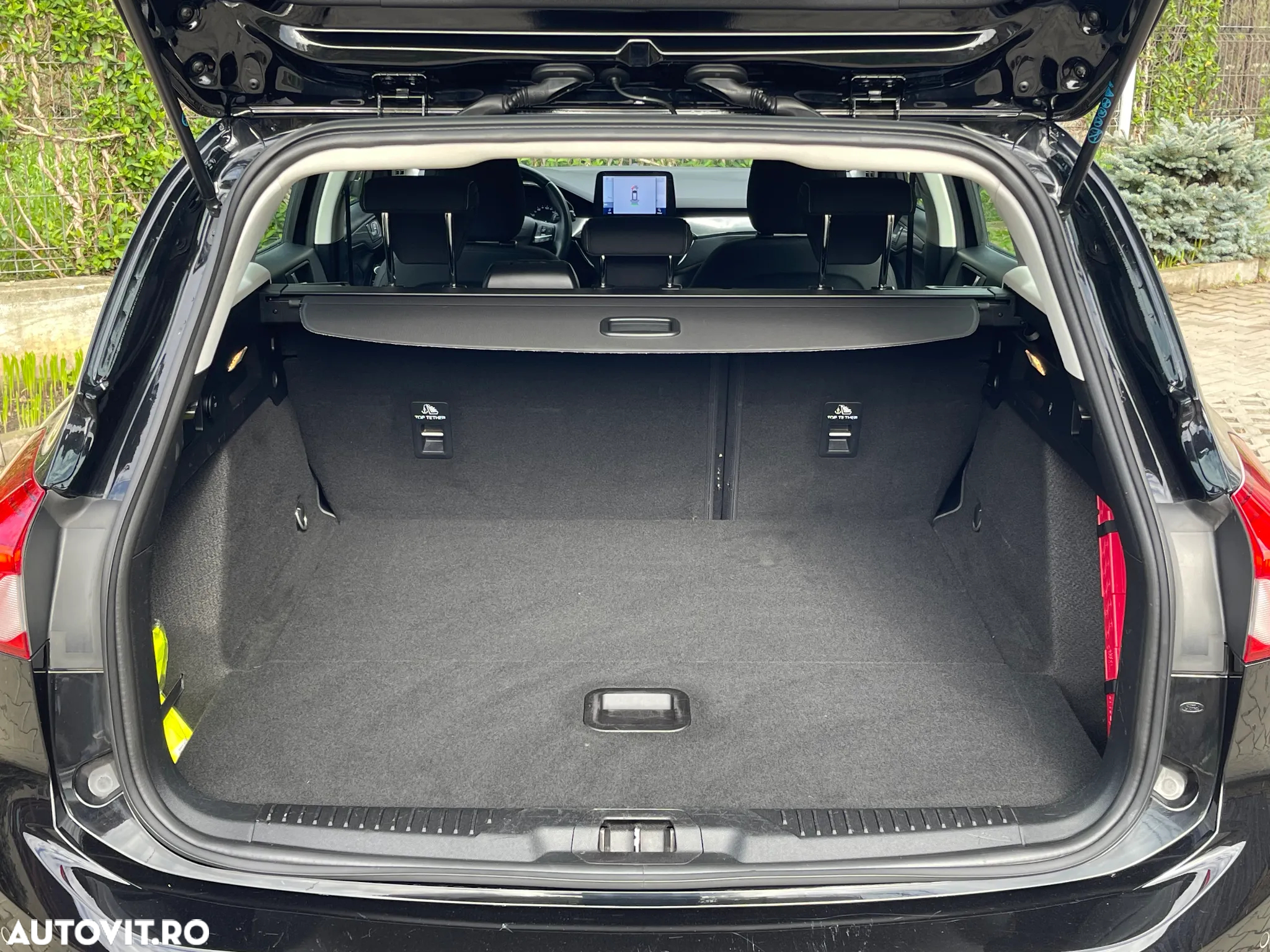 Ford Focus Turnier 1.5 EcoBlue Start-Stopp-System TITANIUM - 11