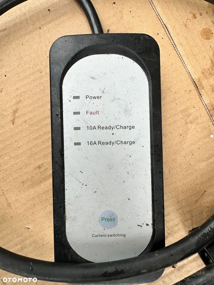 ŁADOWARKA SAMOCHODWA TYPE 1 16A. 230V. - 2