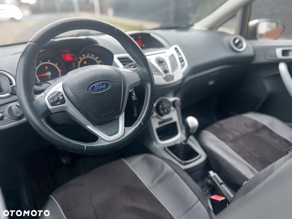 Ford Fiesta 1.4 Gold X - 8