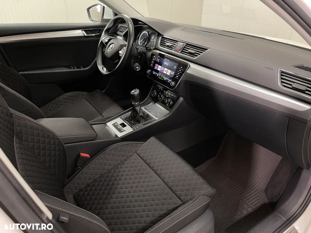 Skoda Superb 2.0 TDI Ambition - 11