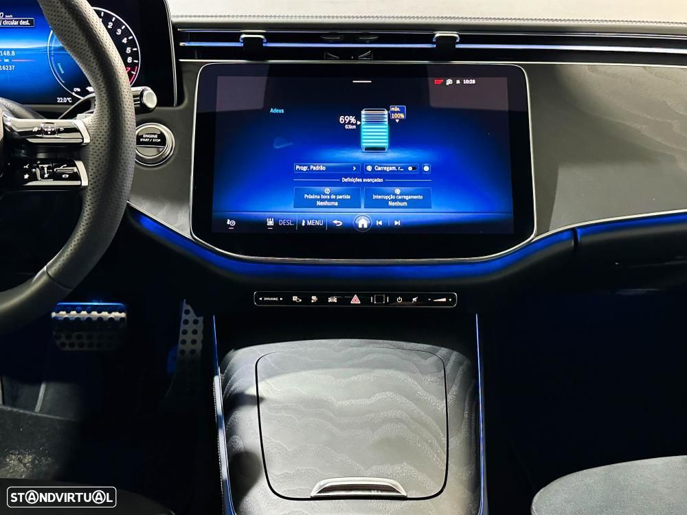 Mercedes-Benz E 300 e Station 9G-TRONIC AMG Line - 21