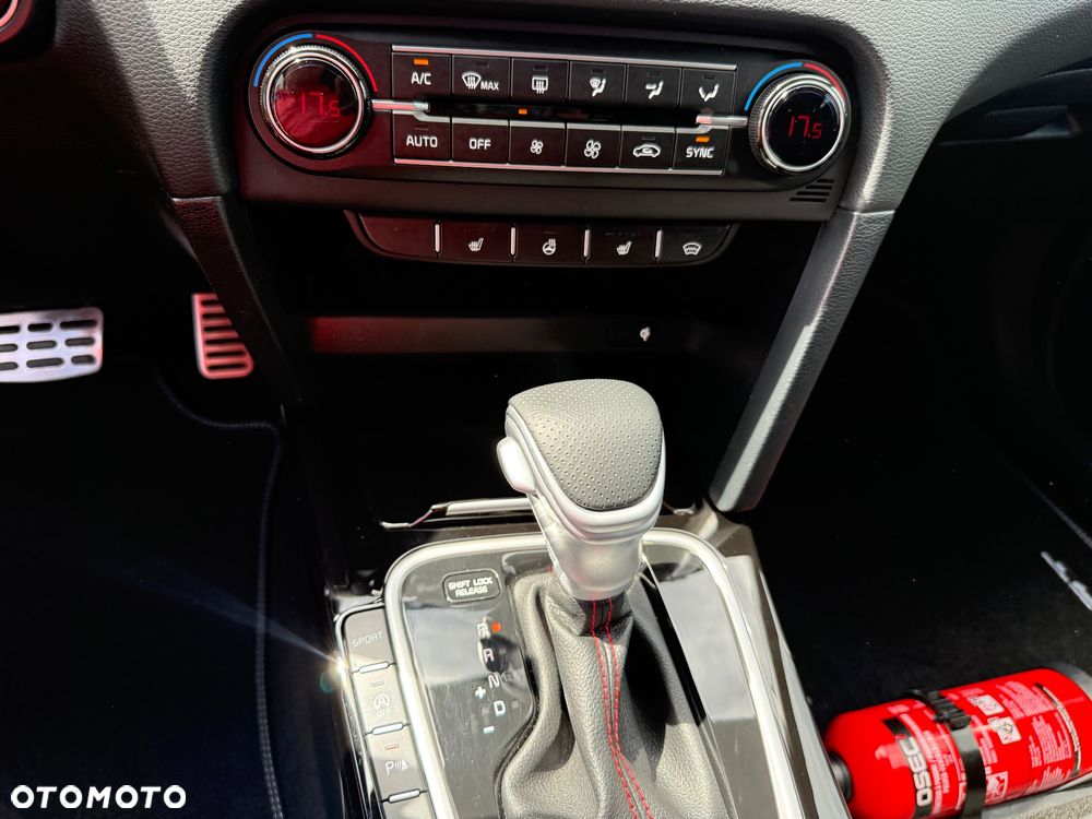 Kia ProCeed 1.6 T-GDI DCT7 OPF GT - 22