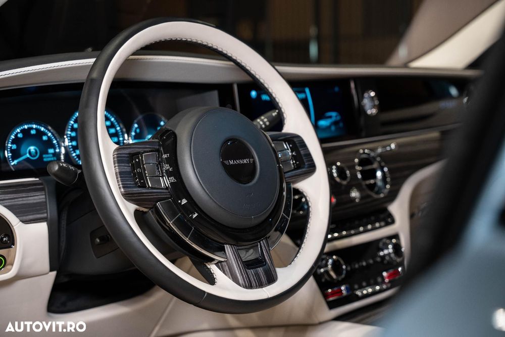 Rolls-Royce Ghost - 39