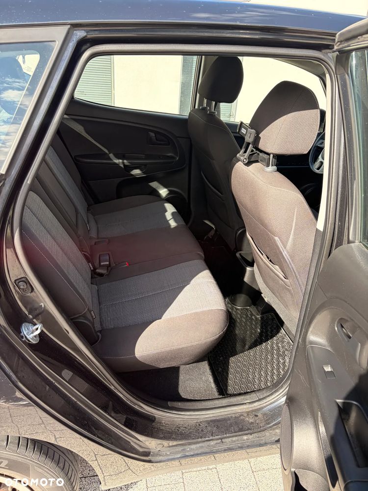 Kia Venga 1.4 CRDi M - 12
