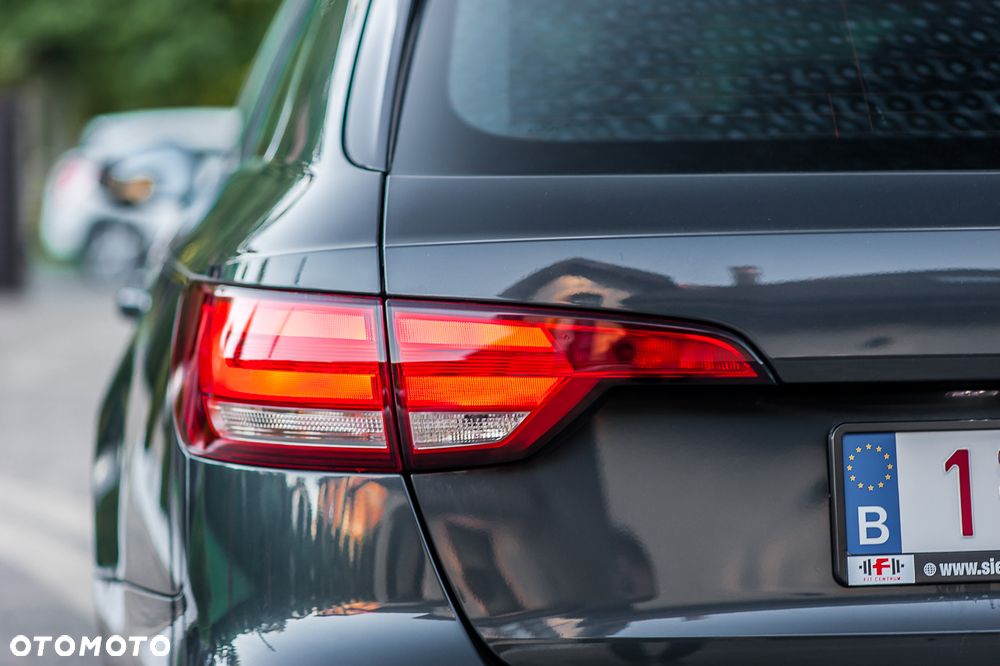 Audi A4 Avant 2.0 TDI S tronic design - 9