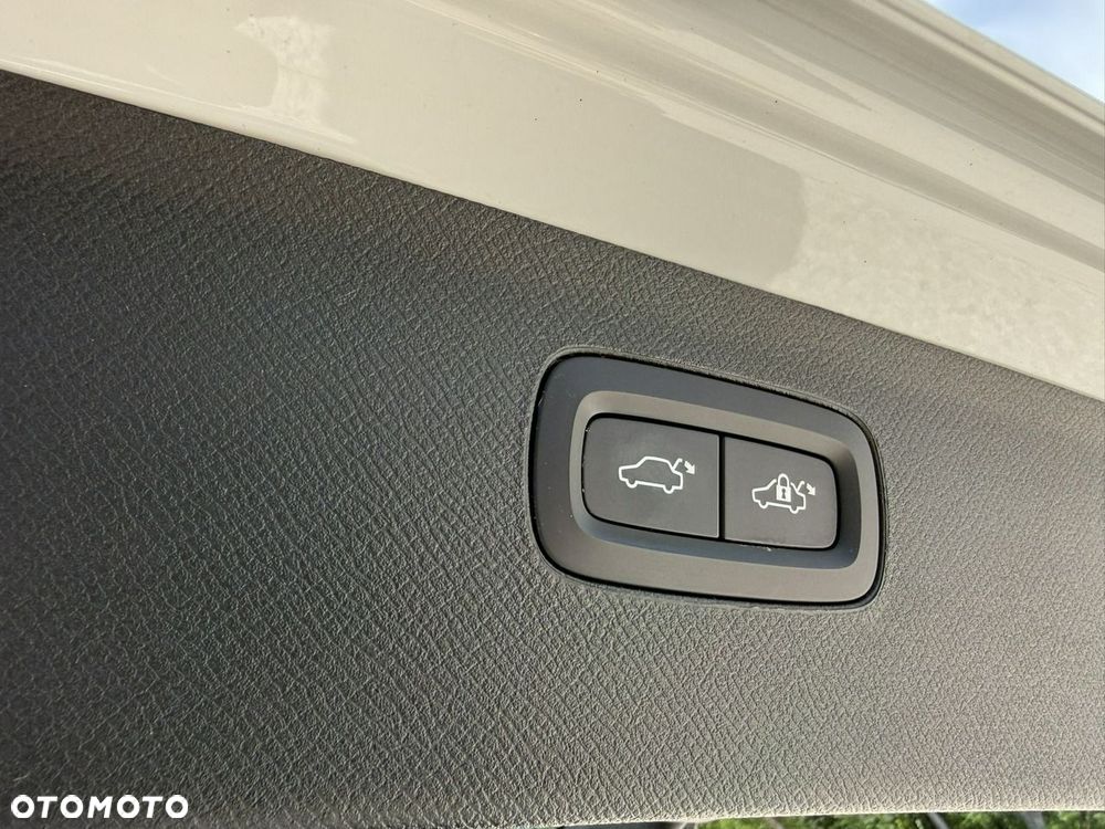 Volvo XC 90 - 14
