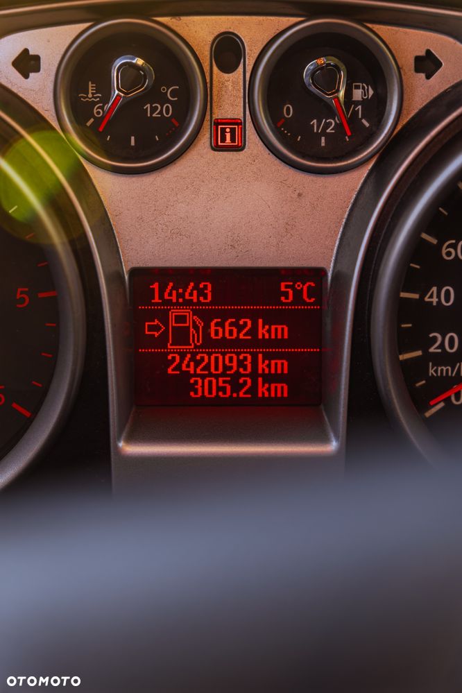 Ford Kuga 2.0 TDCi 4x4 Trend - 15