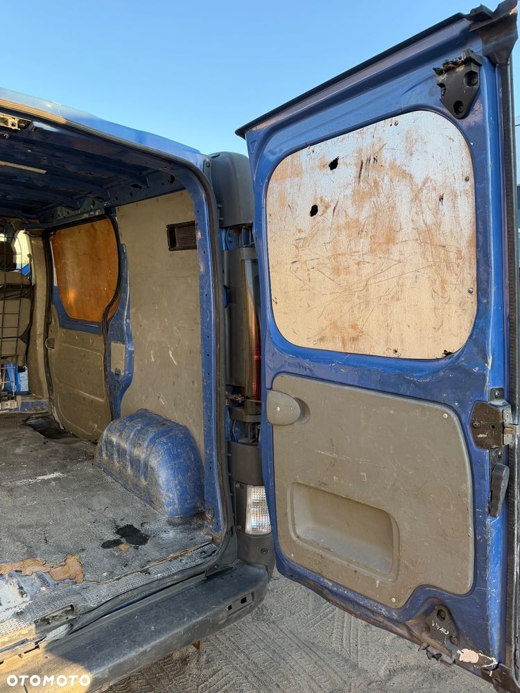 Renault TRAFIC - 4