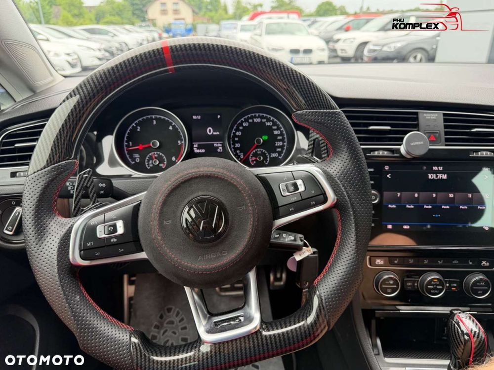 Volkswagen Golf - 13