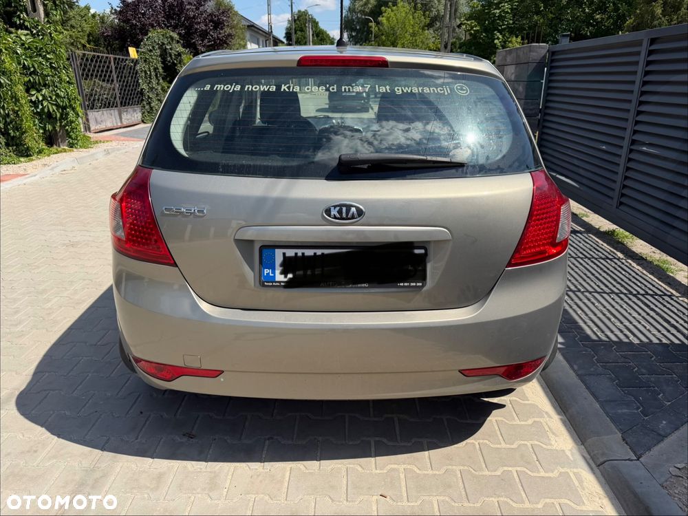 Kia Ceed - 5