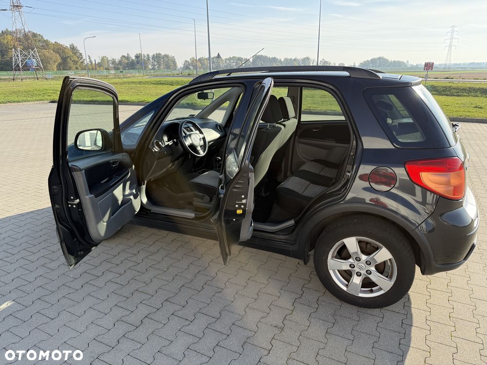 Suzuki SX4 - 1