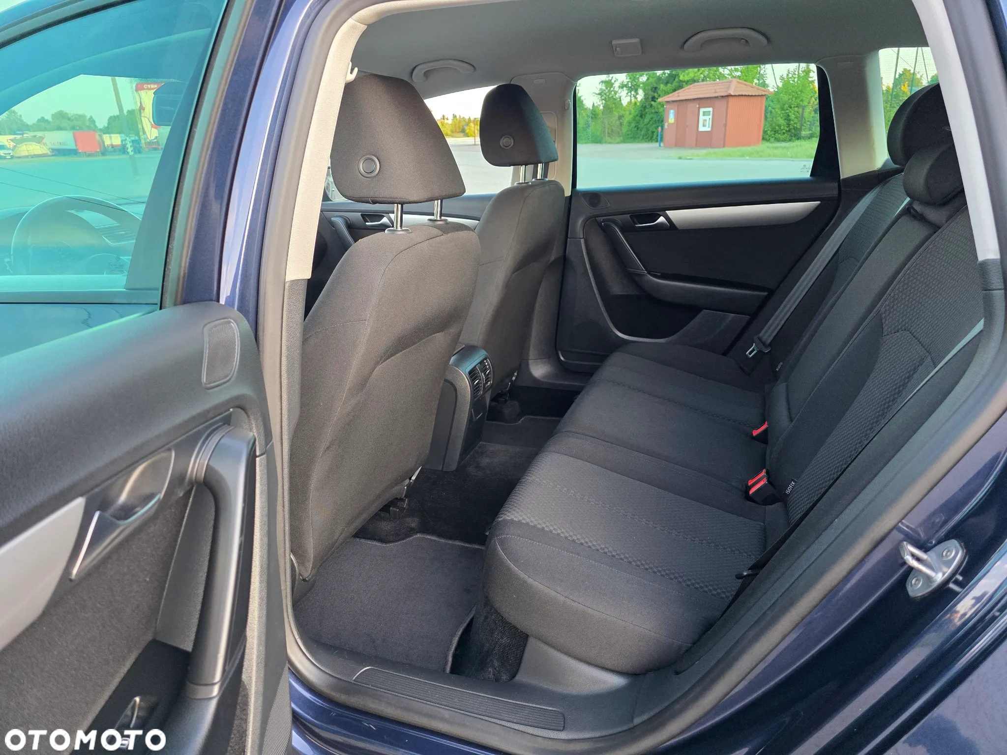 Volkswagen Passat 2.0 TDI Highline DSG - 19