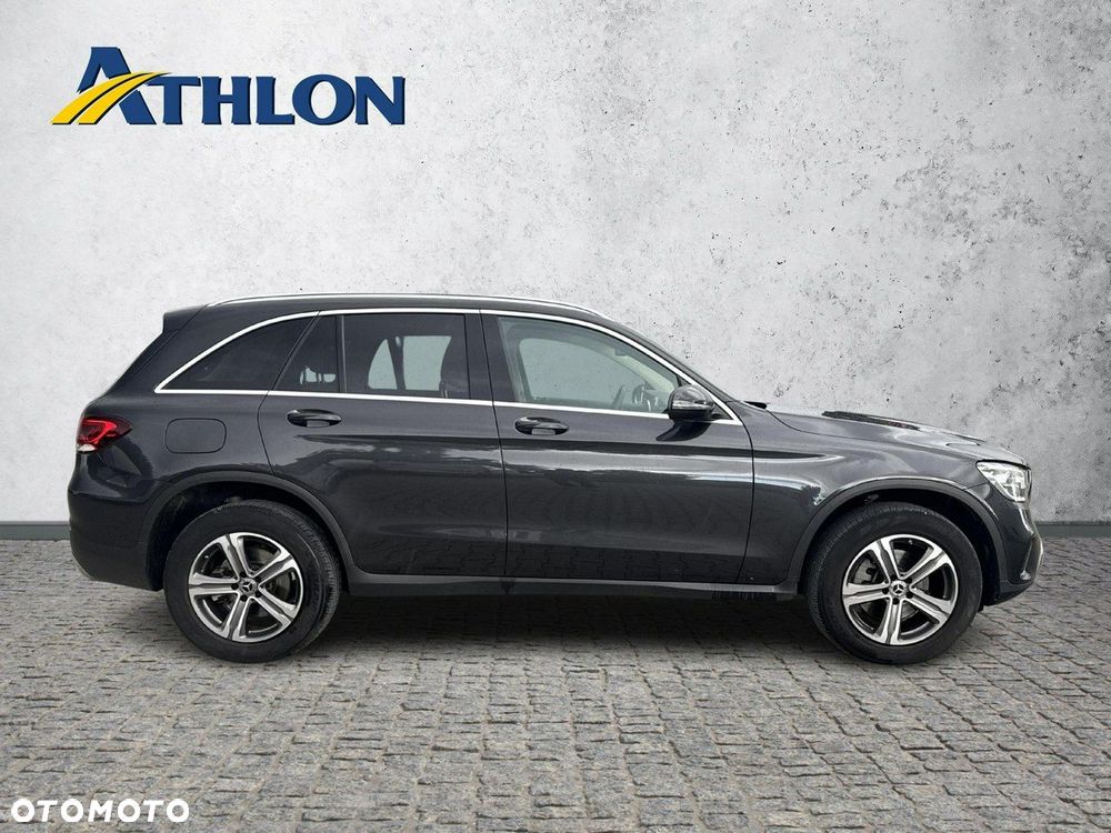 Mercedes-Benz GLC - 6