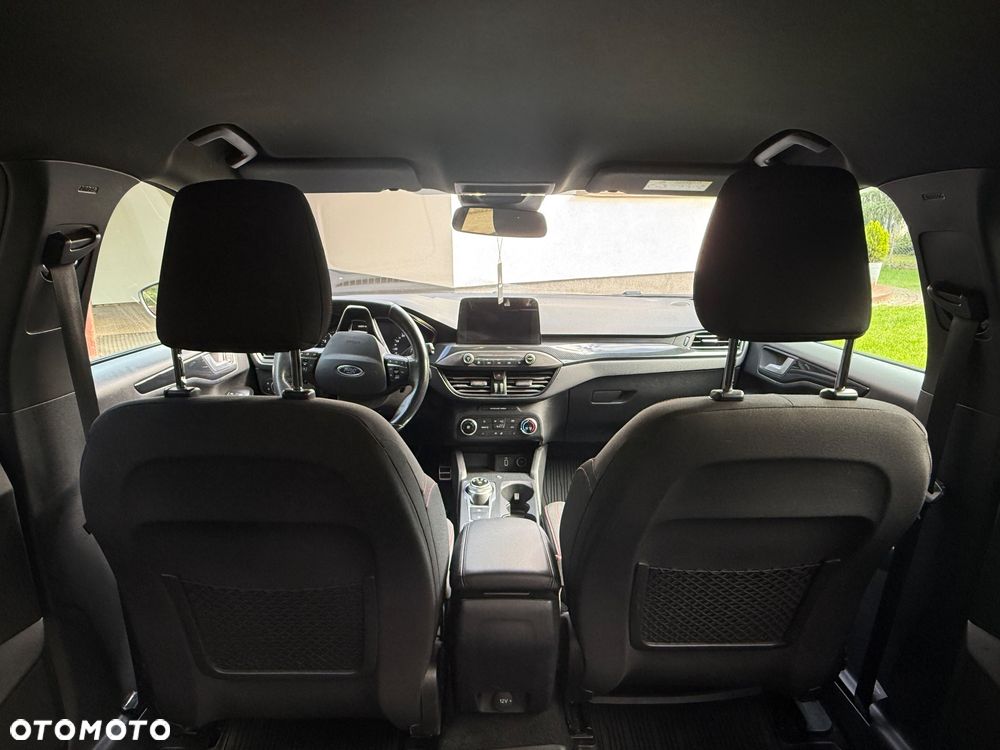 Ford Focus 1.5 EcoBoost ST-Line - 9