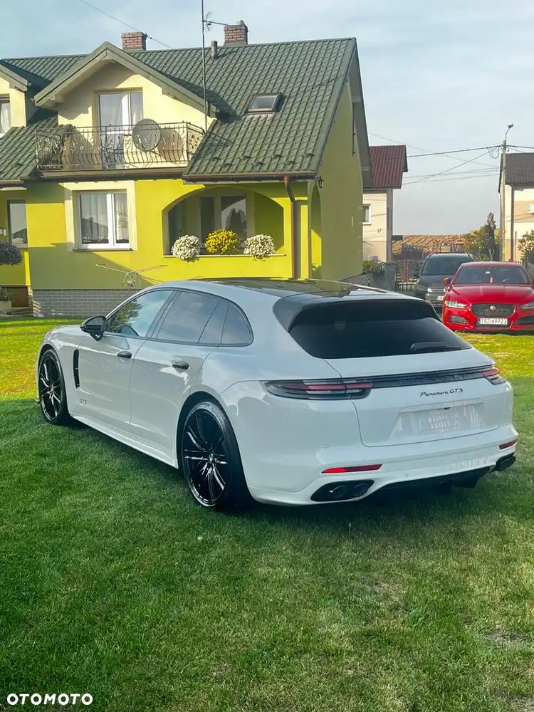 Porsche Panamera GTS GPF - 6