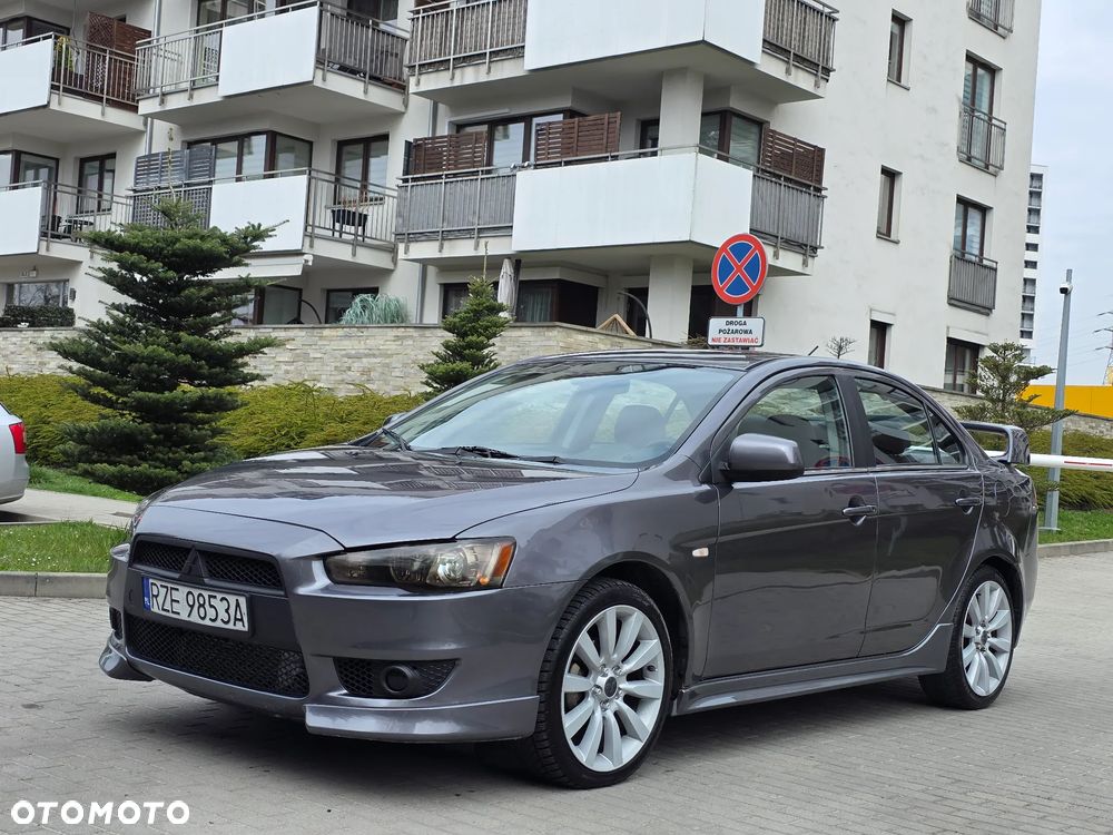Mitsubishi Lancer 2.0 DID Instyle NAVI - 2