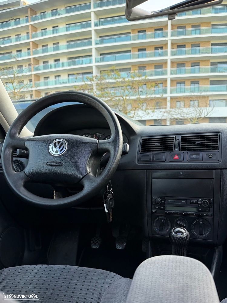VW Golf 1.4i Confortline - 6