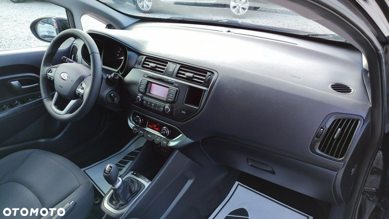 Kia Rio - 24