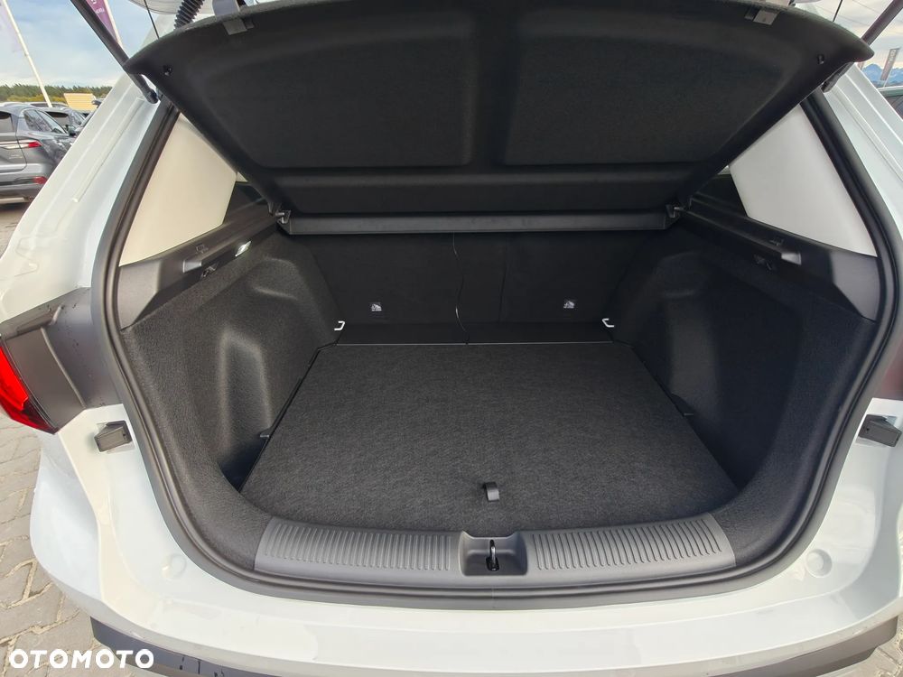 MG ZS Hybrid+ - 28