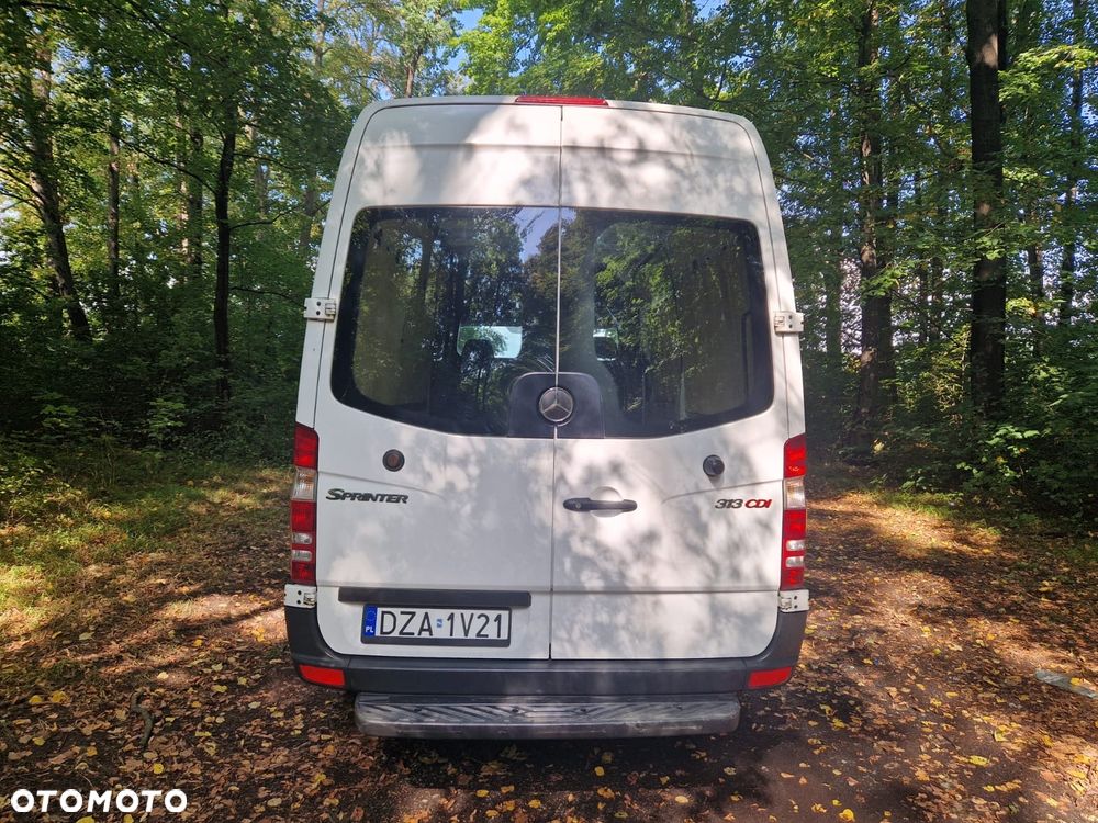 Mercedes-Benz Sprinter - 10