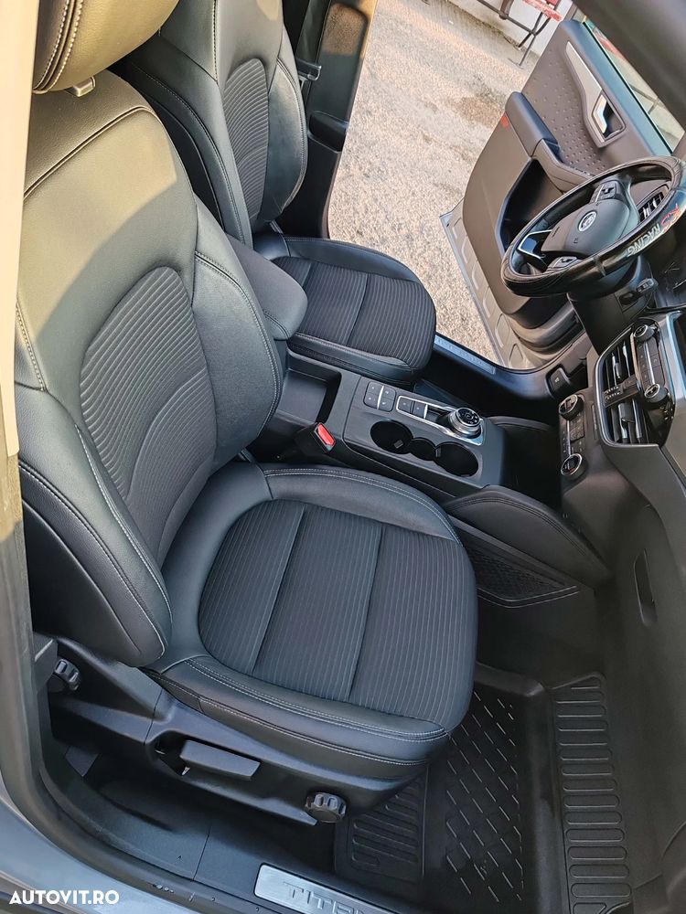 Ford Kuga 2.5 Duratec PHEV Titanium X - 11
