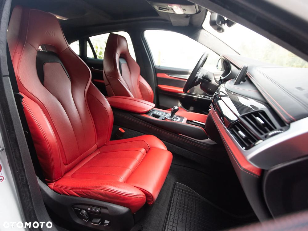 BMW X6M - 12
