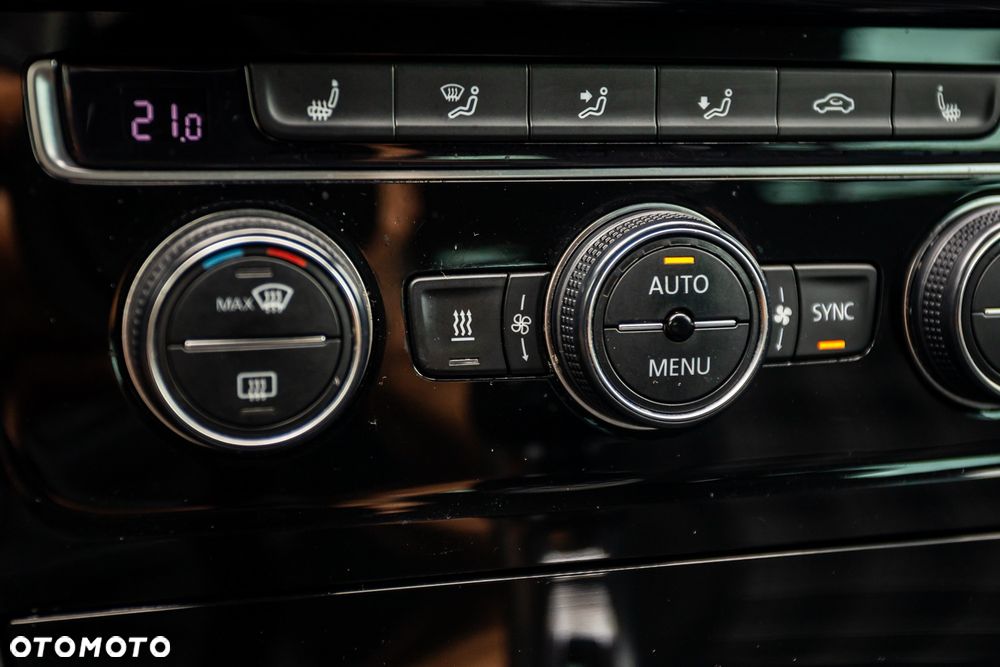 Volkswagen Golf GTD (BlueMotion Technology) - 27