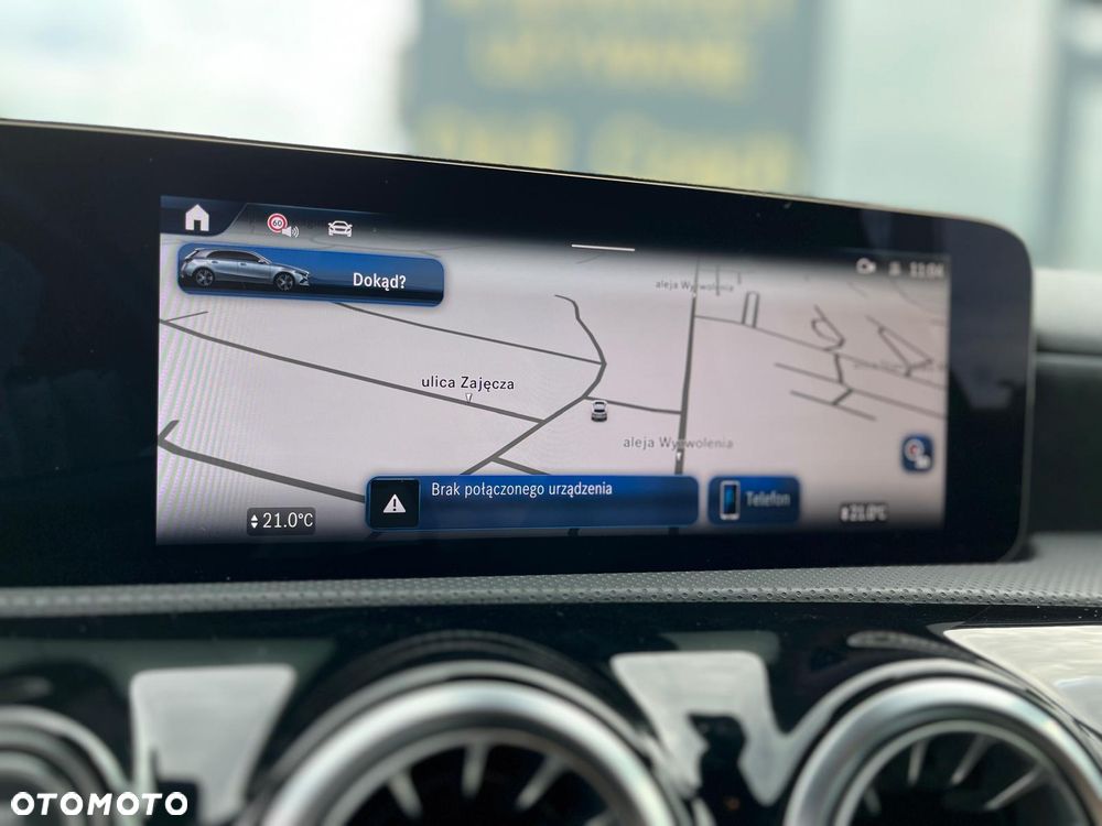 Mercedes-Benz Klasa A 220 4-Matic AMG Line 8G-DCT - 24
