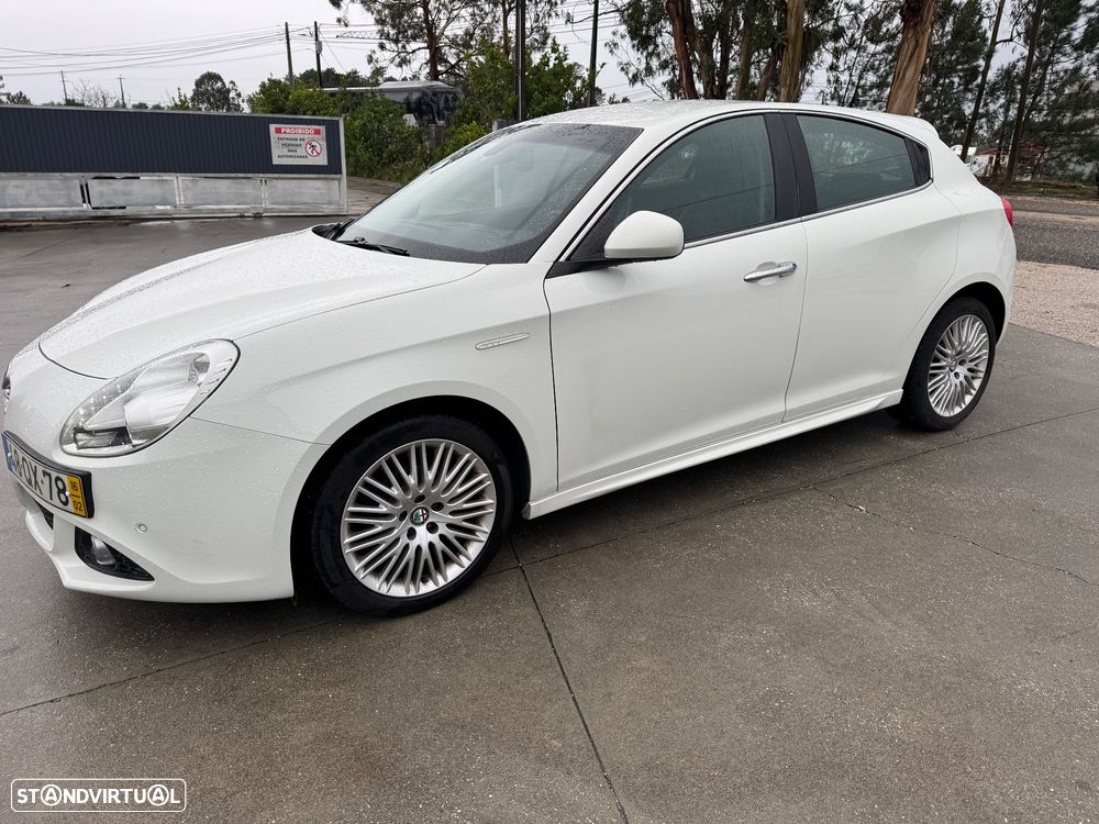 Alfa Romeo Giulietta 1.6 JTDm - 4