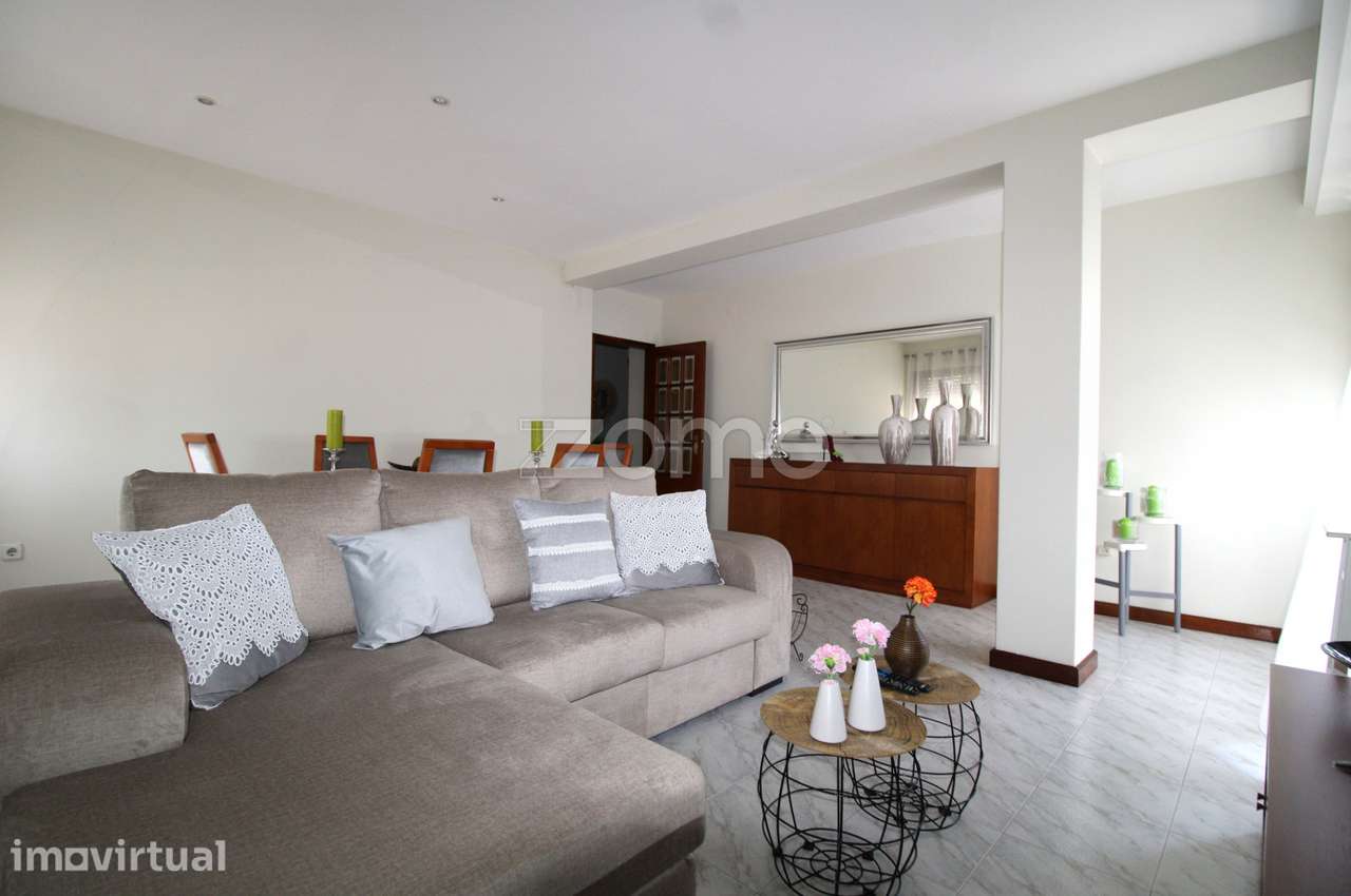 Apartamento T3, Taipas - Grande imagem: 2/24