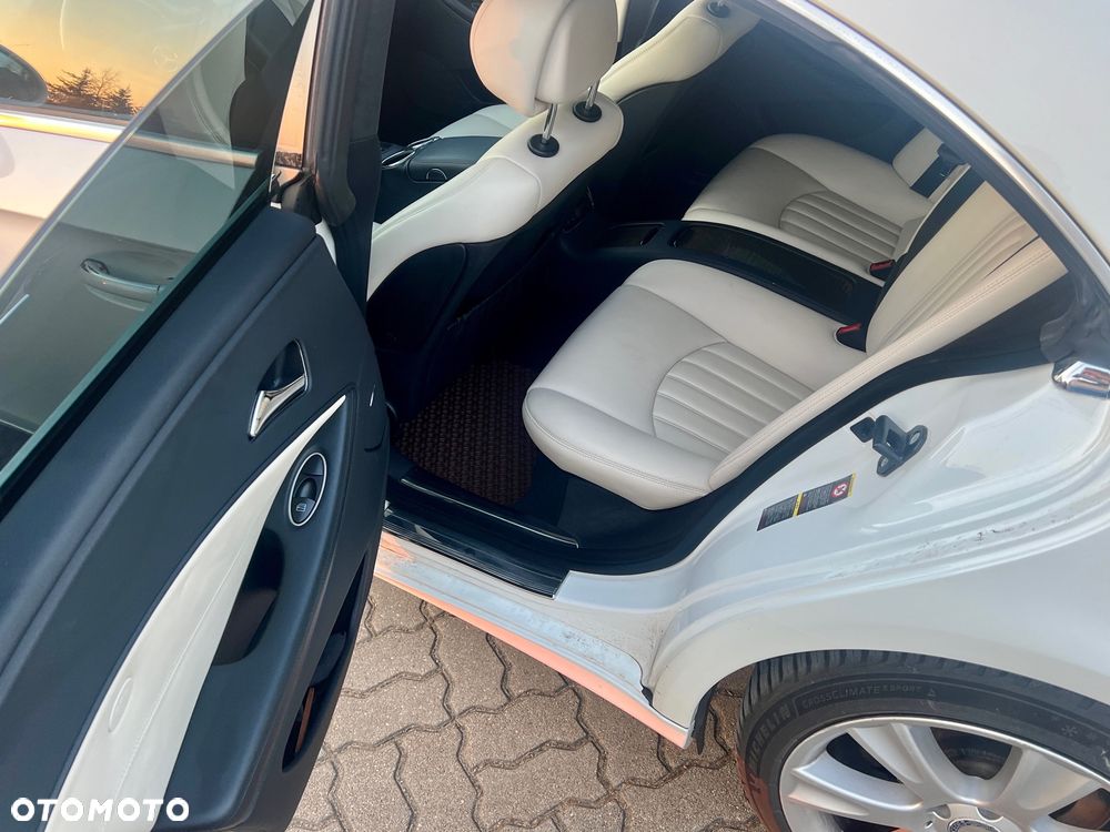 Mercedes-Benz CLS - 20
