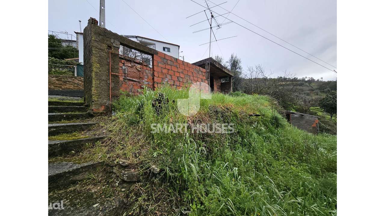 Ruína em Vinhó p/ reconstruir - Grande imagem: 5/12