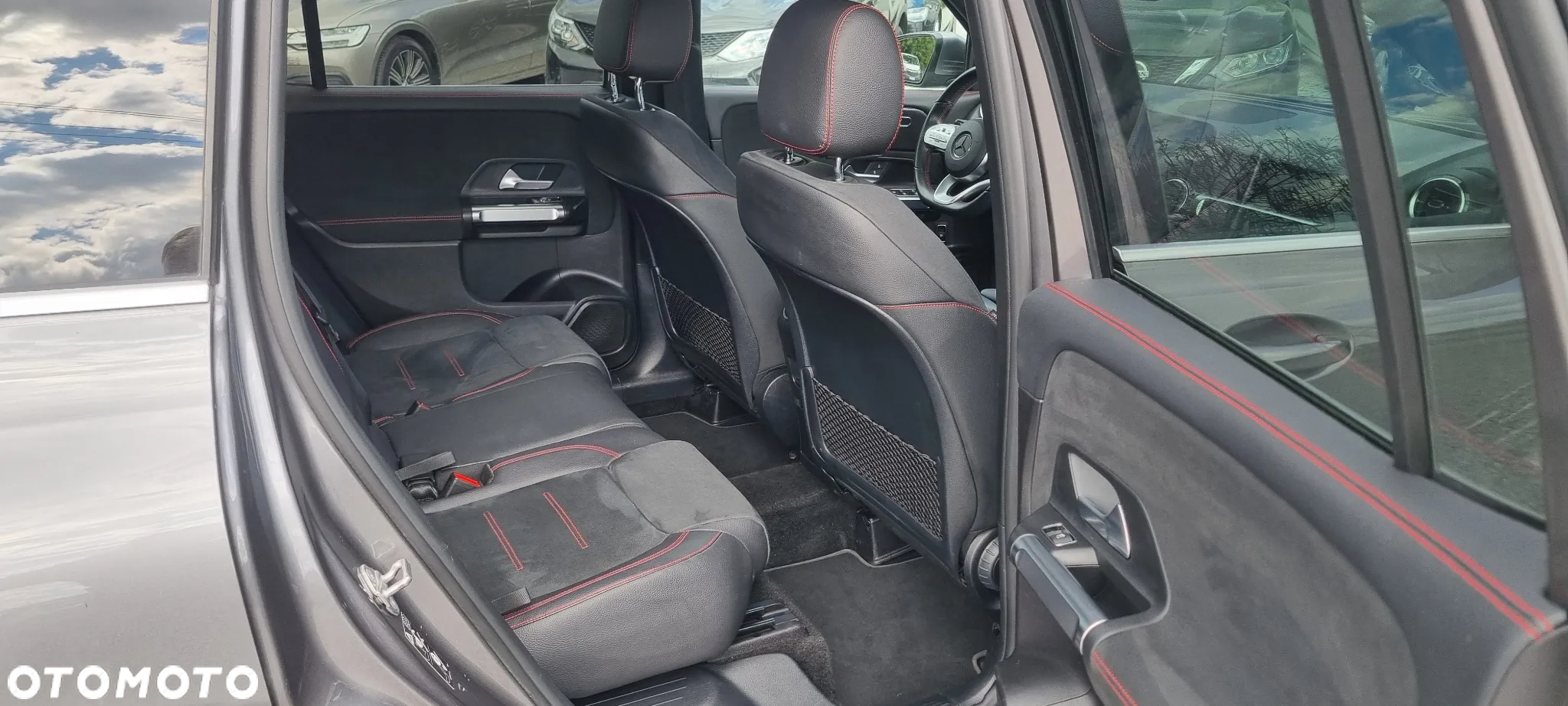 Mercedes-Benz GLB 220 d AMG Line 8G-DCT - 14