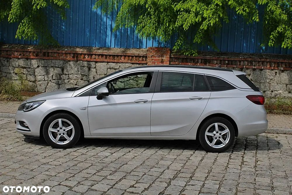 Opel Astra - 12