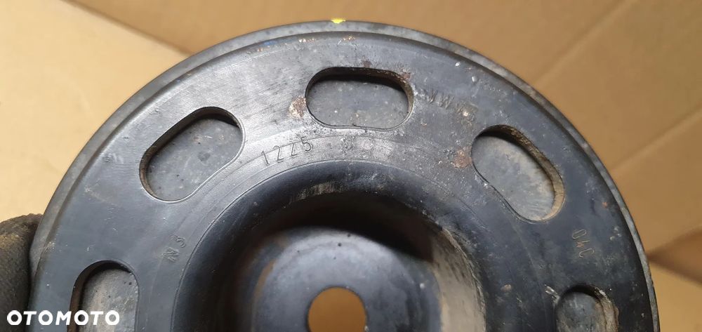 Koło pasowe wału VW UP 1.0 CHY 04C105243A - 5