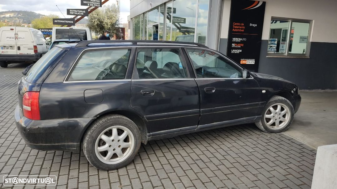 Portas Audi A4 Avant B5 2.5 tdi de 2000 - 4