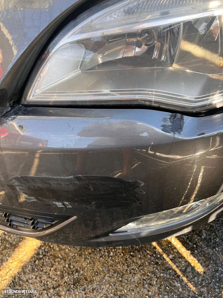 Opel Astra Sports Tourer - 30