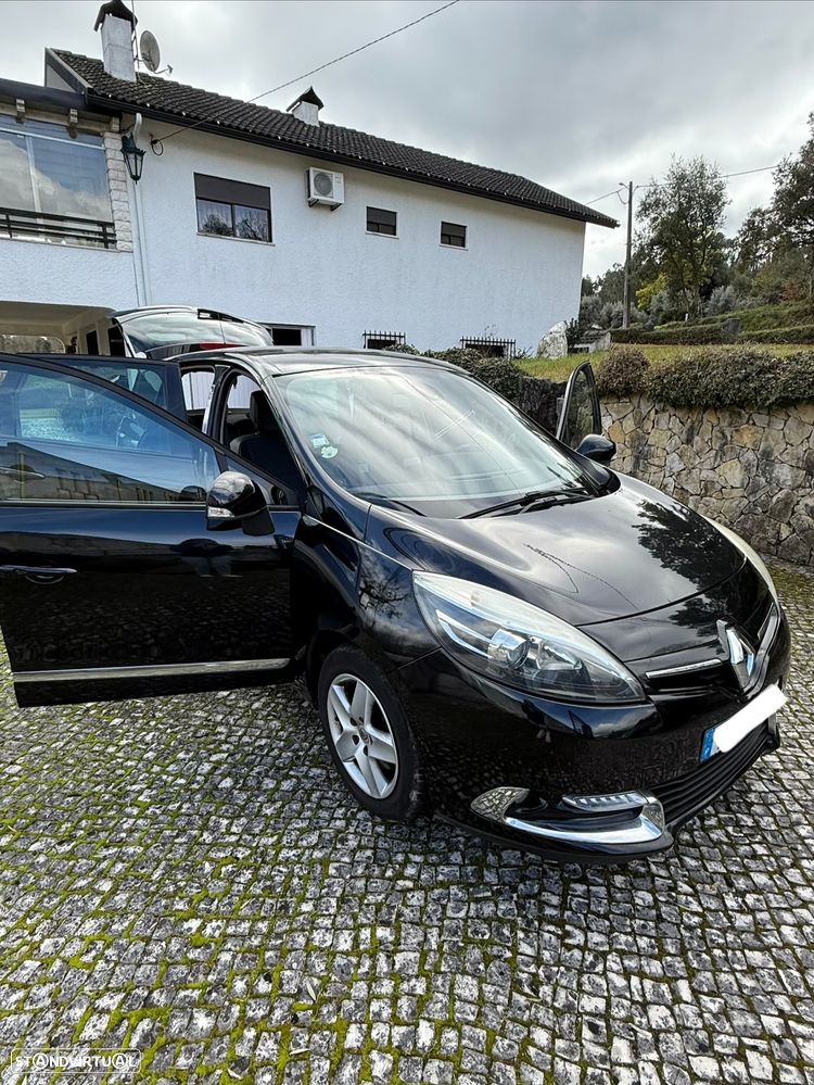 Renault Grand Scénic 1.5 dCi Bose Edition SS - 6