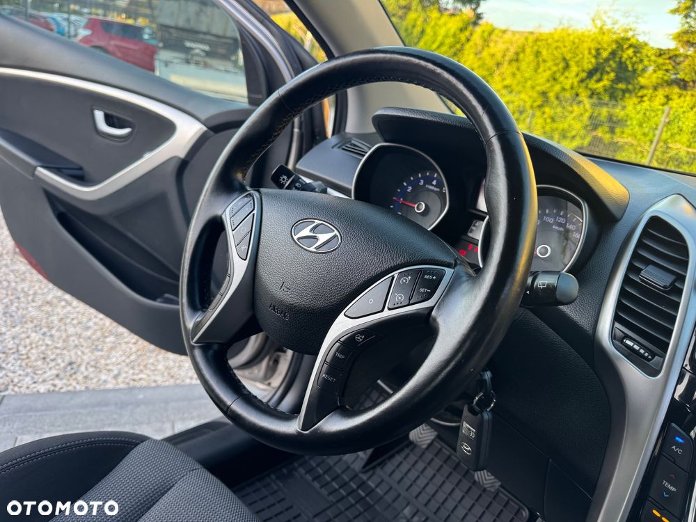 Hyundai i30 1.6 Style - 22