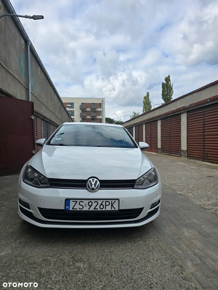 Volkswagen Golf VII 1.2 TSI BMT Comfortline - 2